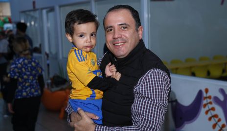  Xavier Azuara y Xavier Azuara.