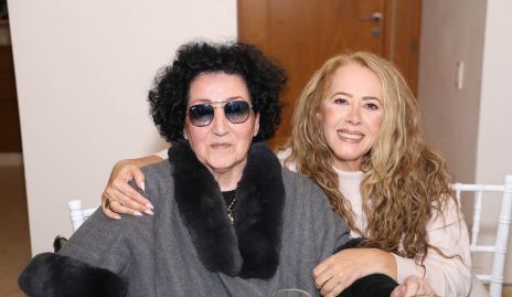  Queta González y Jalma Werge.