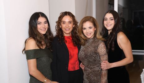 Úrsula Werge, Beatriz Sánchez, Sigrid Werge y Sigrid Zendejas.