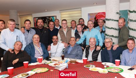  Fer Matienzo, Poncho Humara, Joaquín Valle, Chabelo Gómez, José Luis Valle, Pepe Maza, Ganzo Matienzo, Juan Carlos Valle, Mauricio Valle, Rodrigo Matienzo, Gerardo Valle, Salvador Maza, Renato Valle, Mancha González, Héctor Valle, Claudio Valle, Gabriel “Pinto” Valle, Jerónimo Gómez, Ramón Zacarías y Jorge Valle .