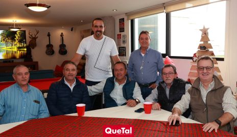  Salvador Maza, Pepe Maza, Claudio Valle, Juan Carlos Valle, Jorge Valle, Mauricio Valle y Ganzo Matienzo.