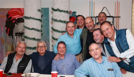  Gerardo Valle, José Luis Valle, Renato Valle, Pepe Maza, Mauricio Valle, Juan Carlos Valle, Jerónimo Gómez, Ramón Zacarías, Jorge Valle y Salvador Maza.