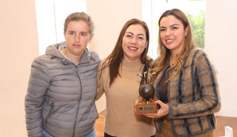 Sofía Torres, Libeth Olivas y Alessia Mendoza.