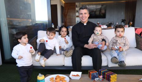  Roberto Berrones, Mariano Berrones, Melisa Dibildox, Padre Luis Rebollo, Luis Torres y Juan Pablo Torres.