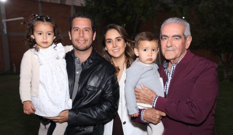  Camila Castillo, Juan Pablo Castillo, Lu Borbolla, Marcelo Castillo y Mariano Borbolla.
