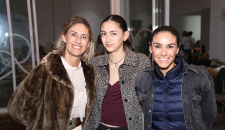  Sofía Hinojosa, Luisa Narro y Gabriela Valdés.