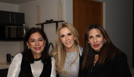  Eleida Sánchez, Verónica García y Mónica Celis.