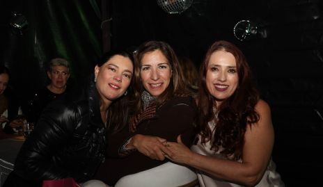  Roxana Fernández, Silvia y Adri.