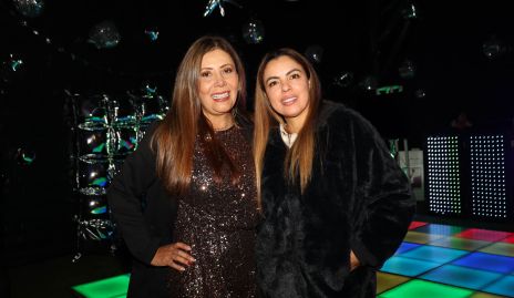  Vero Robledo y Alessia Mendoza.