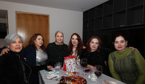  Adri y sus hermanas.