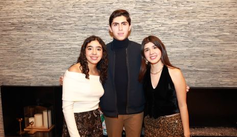  Sofía Espinosa, César Espinosa y Mariel Espinosa.
