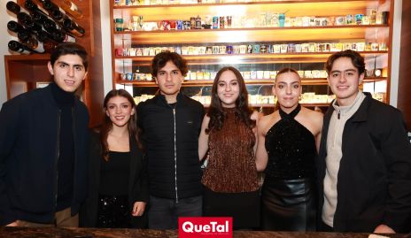  César Espinosa, Sofía Rosales, José Manuel Assad, María Duque, Emelyn Féres y Rodrigo Sandoval.