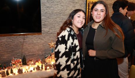  Sarah Muñiz y María Espinosa.