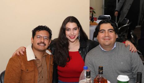  Martin Vanegas, Ángela Gallardo y Ángel de la Rosa.