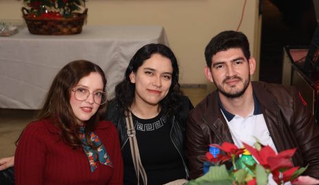  Elena Aguilar, Michelle Zapata y Omar Estrella.