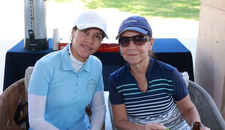  Mary González y Tere Foyo.