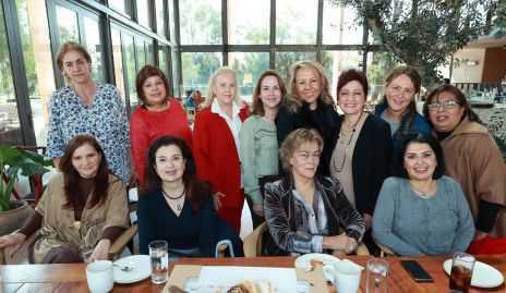  Ana Villalobos, Silvia Esparza, Carmen Muniesa, Diana Guel, Alma Durón, Adela Martínez, Marisol López, Mary Carmen Martínez, Rocío Dávila, Rosy Vázquez, Chela Berrones y Diana Reyes. Club de Jardinería Magnolia.