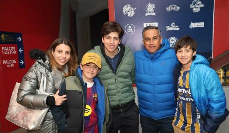  Genoveva Galarza, Carlos, Guillermo, Carlos y Sebastián Barragán.