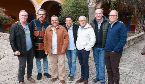  Gabriel Padilla, Jesús Garza, Gustavo de la Torre, David Martínez, Jorge Aldrett, Alejandro Michel y Salvador Aldrett.