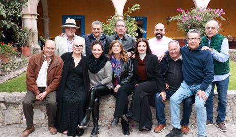  Erasto y Jesús festejando su cumpleaños.