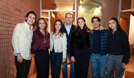  Familia Nava, Lucho, Cristina, Valentina, Wicho, Cristina, José María e Inés.