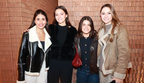  Isabela Tobías, Cristina Nava, Isa Pizzuto y Ale Alessi.