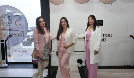  Marisol Castillo, Mariana y Karen Silva.