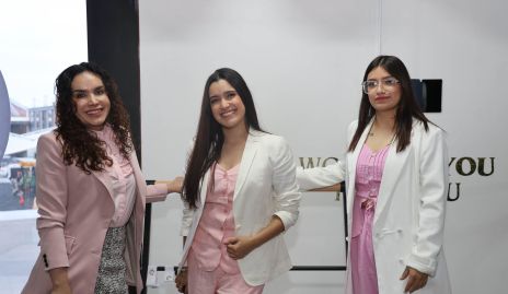  Marisol Castillo, Mariana y Karen Silva.