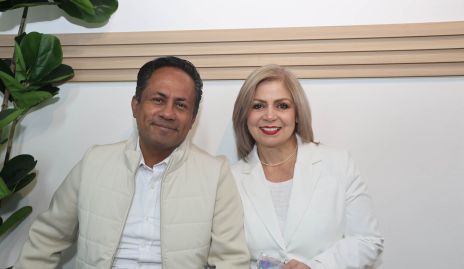  Pepe Hernández y Elvia Magaña.