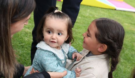  Las primas Triana Serrano y Cayetana Azcárate.