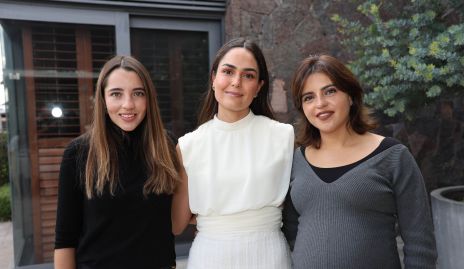  Ana Paula de los Santos, Macarena Villasuso y Daniela de los Santos.