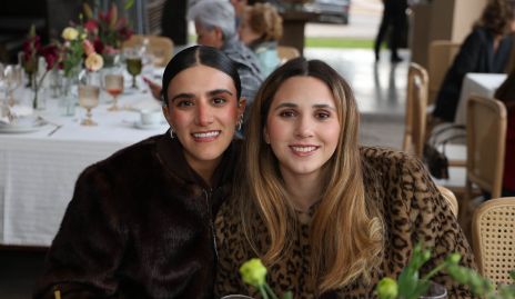  Regina Hinojosa y Chiara Pizzuto.