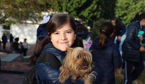  Marijó con su mascota Luna.