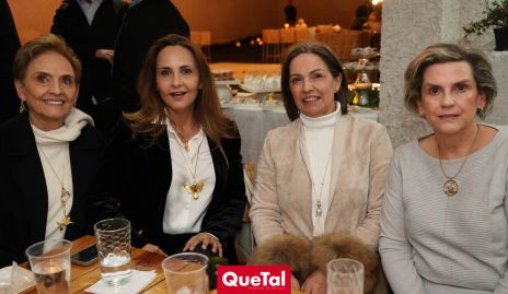  Toyita Villalobos, Cristina Nava, Claudia Quintero y Gabriela Portillo.