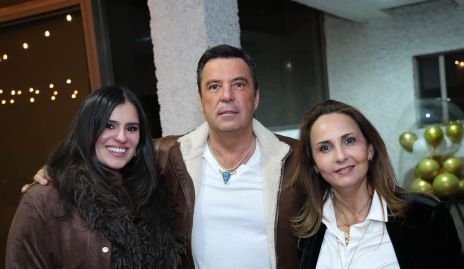  Cassandra Nava, David Lozano y Cristina Villalobos.