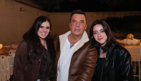  Cassandra Nava, David Lozano y Lorenza Osornio.