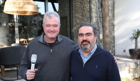  Juan Hernández y Juan José Leos.