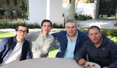  Roberto Guevara, Juan Pablo Dip, Salomón Dip y José Guevara.