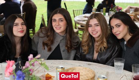  Cordelia Hernández, Anilú Zubiri, Danna Heinze y Paula de la Rosa.