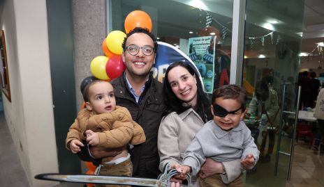 Patricio Campos, Xavier Campos, Lourdes Lamas y Eugenio Campos.