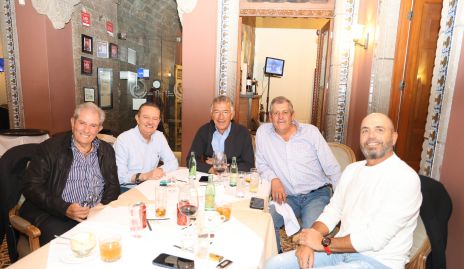  Alfonso Galán, Jorge Cué, Alejandro Abud, Pablo Madrid y Jeppo Mahbub.