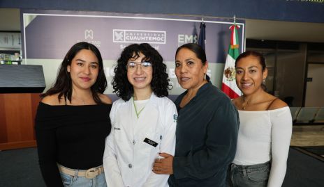  Estefanía, Jimena, Beatriz y Fernanda.