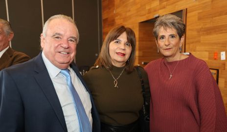  Alejandro Mancilla, Laura Autrique y Ana María Abascal.