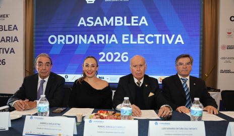  Gustavo Puente, Gabriela Ávila, Manuel González y Luis Gerardo Ortuño.