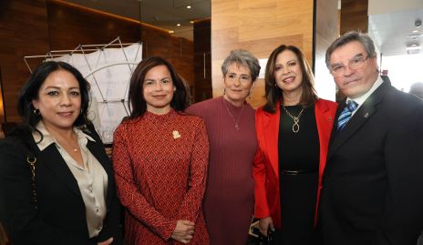  Ivette Larrea, Mónica Rivera, Ana María Abascal, Imelda Elizalde y Luis Gerardo Ortuño.