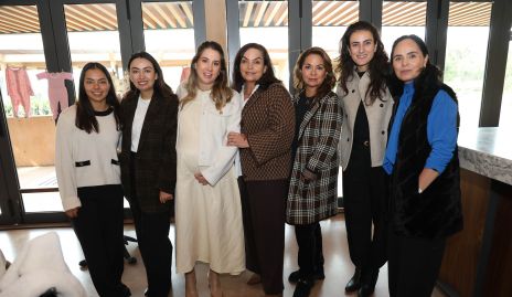  Ana Paula Payán, Maru Payán, Mónica Torres, Adriana Díaz Infante, Maru Díaz Infante, Fernanda Saiz y Angélica Díaz Infante.