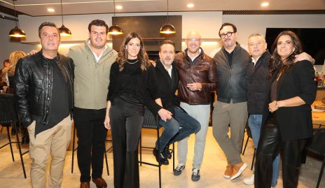  David Lozano, Mauricio Labastida, Gaby Labastida, Xavier Castro, Roberto García, Germán González, Puy Galán y Daniela Rivero.