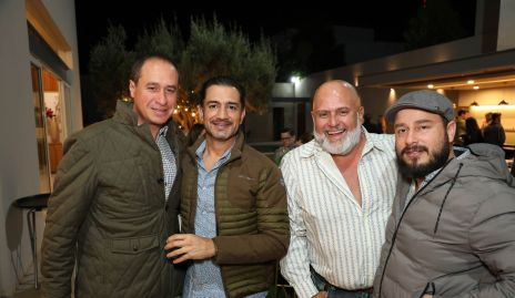  Héctor Zarzosa, Miguel Ángel Castañón, Jorge Aldrett y Carlos González.