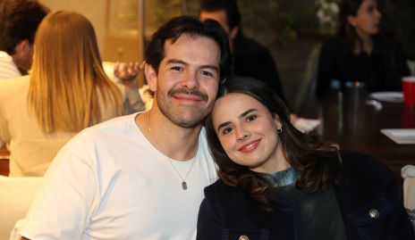  Carlos Esparza y Paulina Valle.