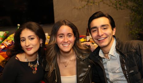  Vale Calvillo, Paola de la Torre y Pablo Rodríguez.